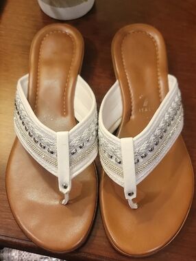 Italian Shoemakers White Beaded Thong Sandals with Tan Footbed